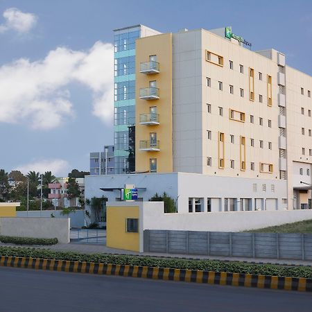 Holiday Inn Express Nashik Indira Nagar By Ihg מראה חיצוני תמונה