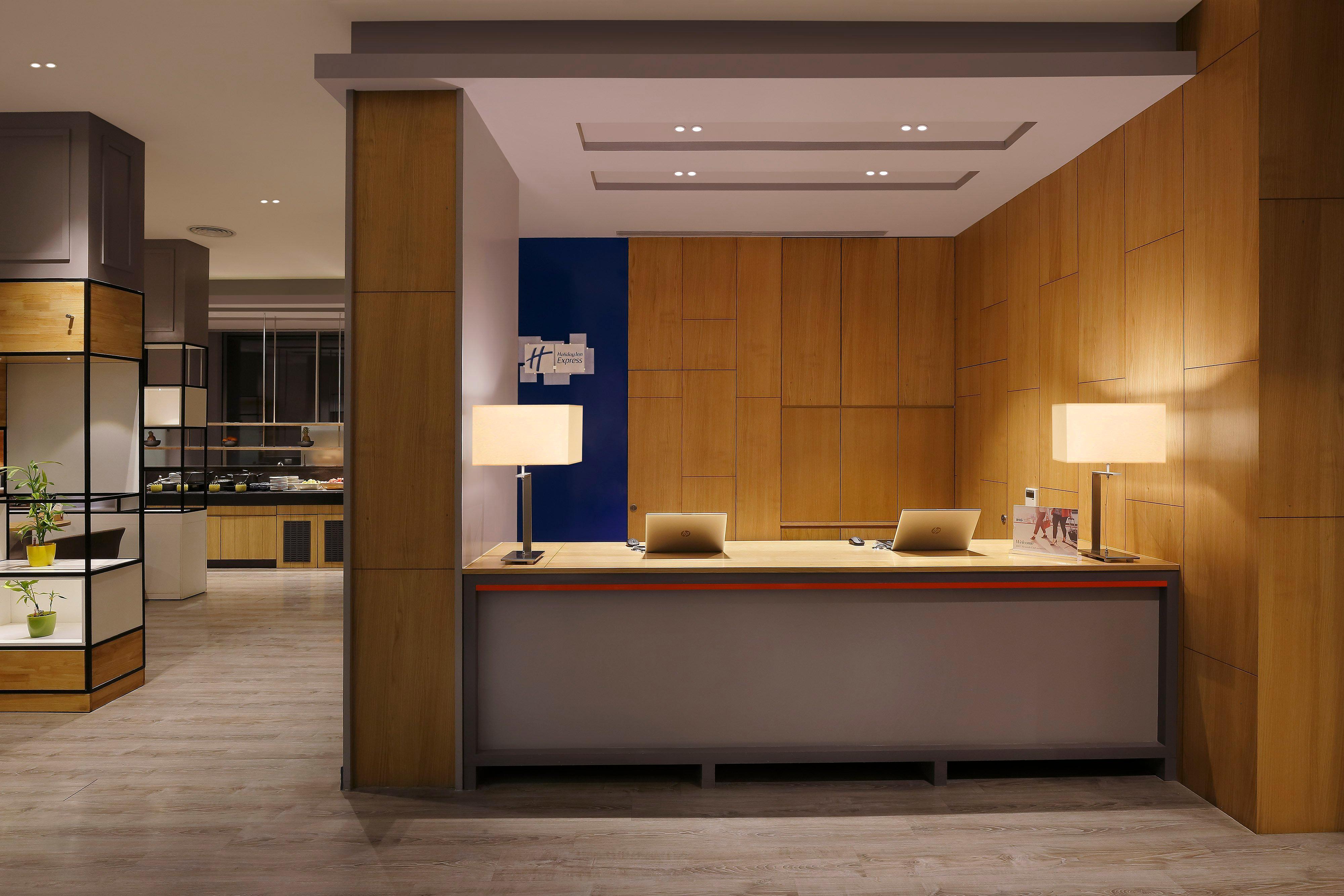 Holiday Inn Express Nashik Indira Nagar By Ihg מראה חיצוני תמונה