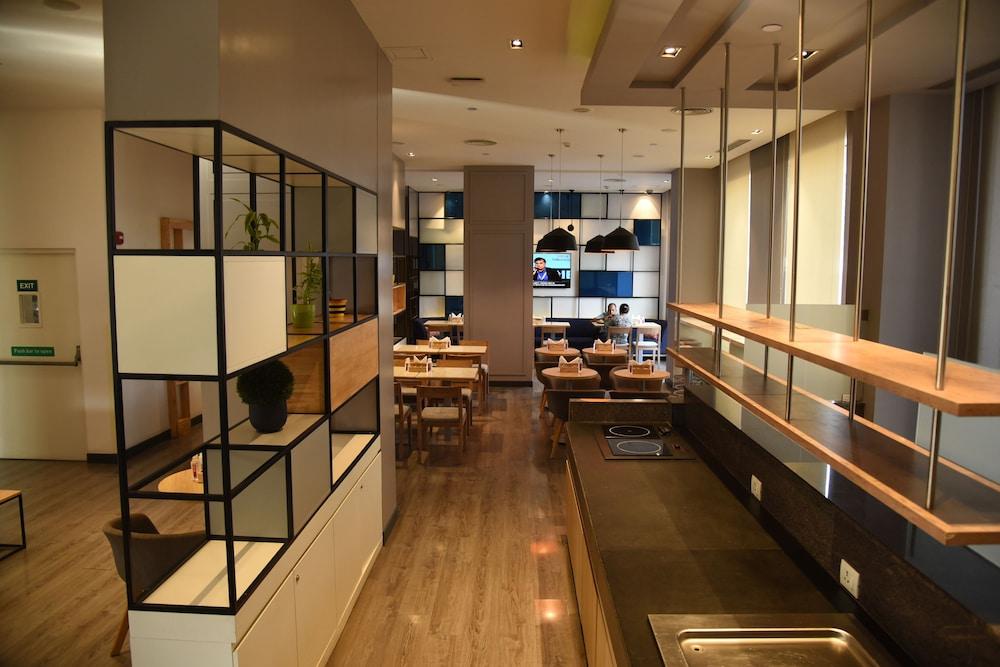 Holiday Inn Express Nashik Indira Nagar By Ihg מראה חיצוני תמונה
